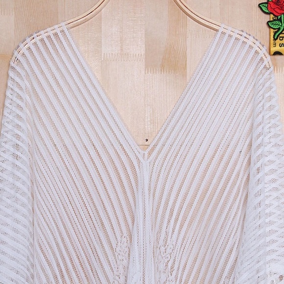 🌸Sale🌸New! Bohemian White Kimono - Picture 3 of 8